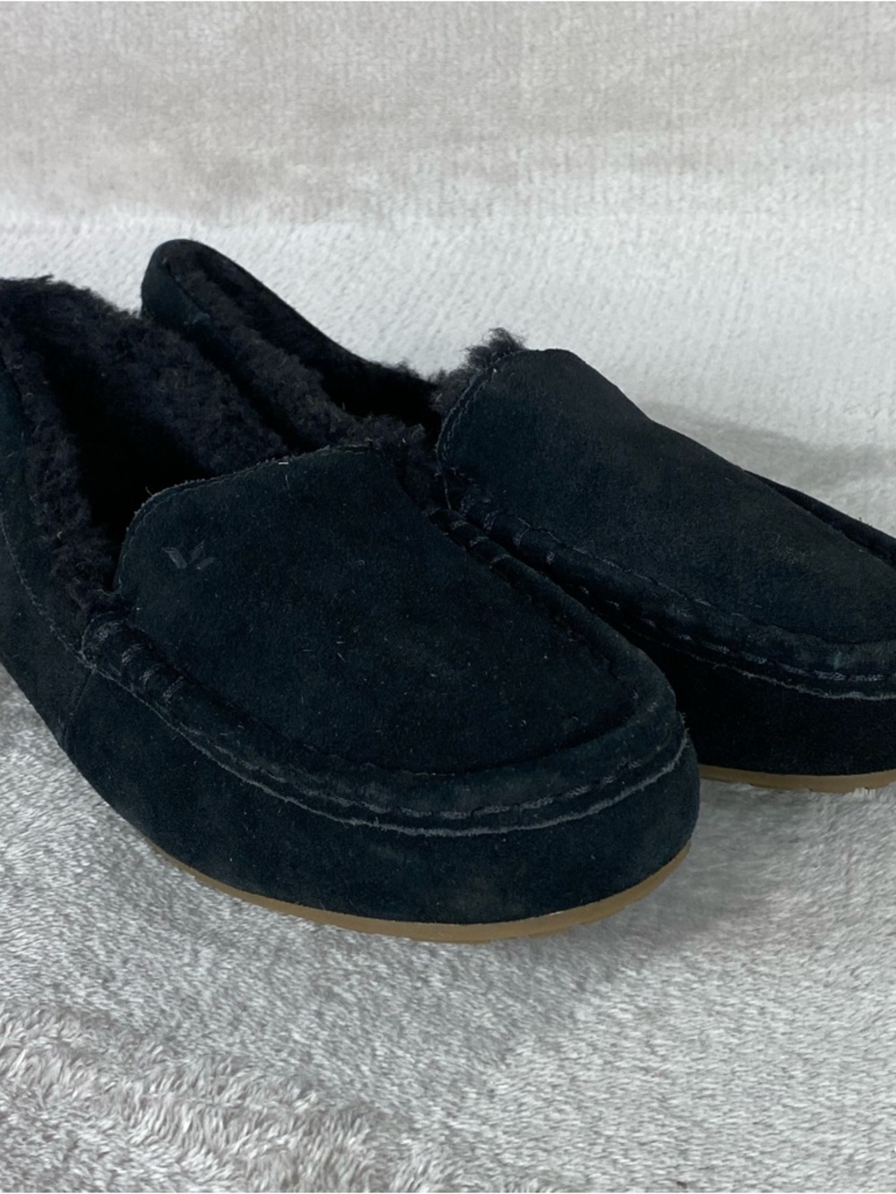 Koolaburra by UGG Riley Slippers Kids 5 Womens 6 Black Suede Moccasin Loafer NEW
